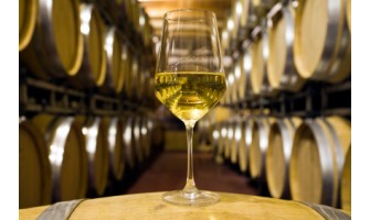 Τελικά, παλαιώνουν τα λευκά κρασιά;