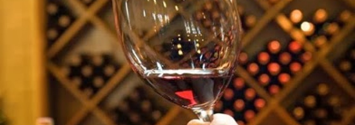 Τα πιο συνηθισμένα λάθη που κάνουμε σε σχέση με το κρασί Τα πιο συνηθισμένα λάθη που κάνουμε σε σχέση με το κρασί